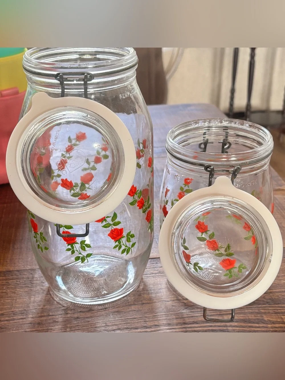 Vintage ARC France Niveau De Remplissage Floral Rose Glass Canister